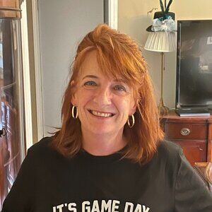 Meet your Posher, Julie anne